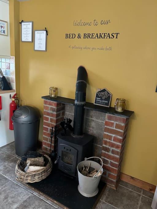 Syn Y Nant Leilighet Llangorse Eksteriør bilde